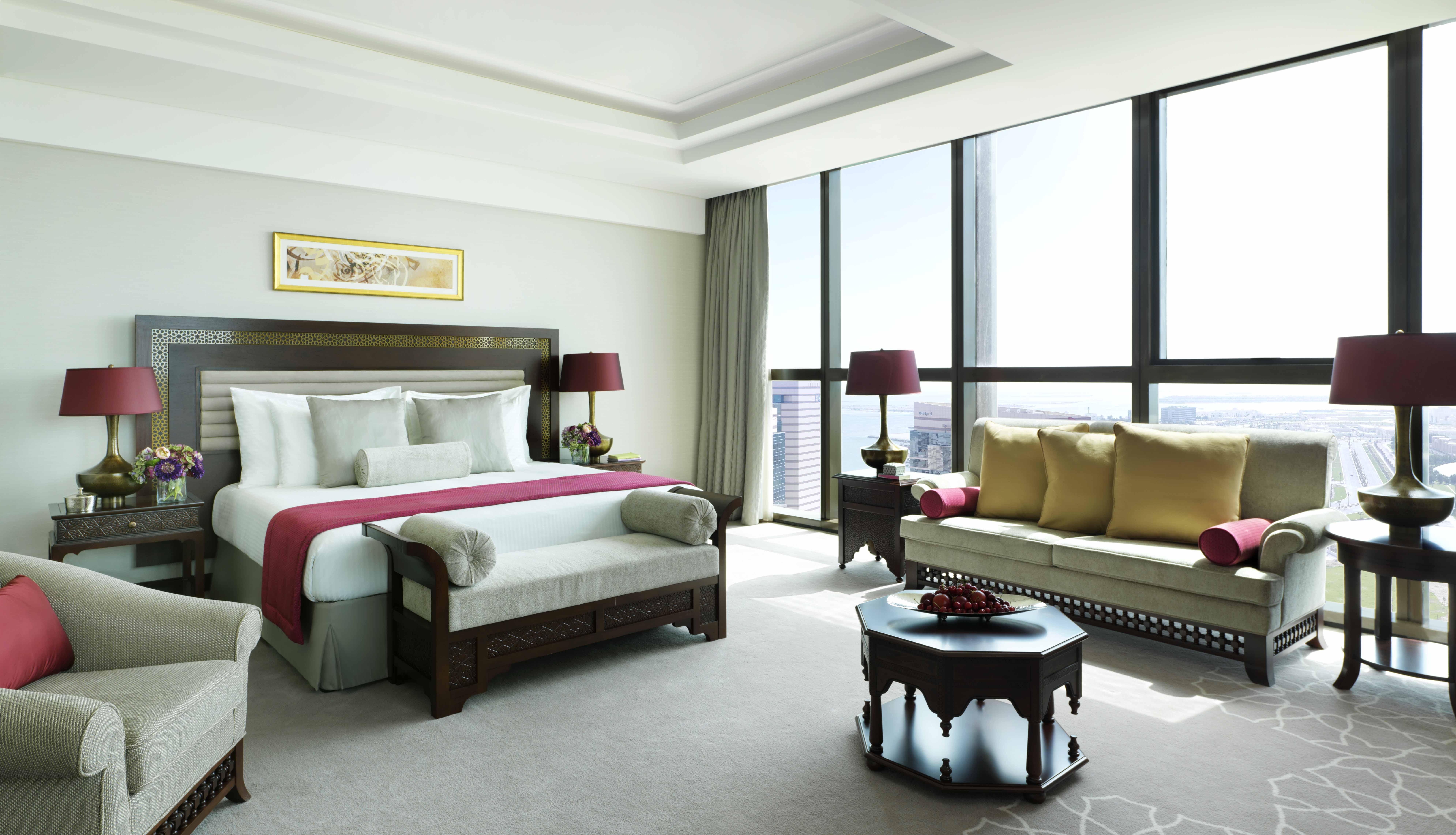 Bab Al Qasr Hotel Abu Dhabi Esterno foto A bedroom at the Ritz-Carlton, DIFC
