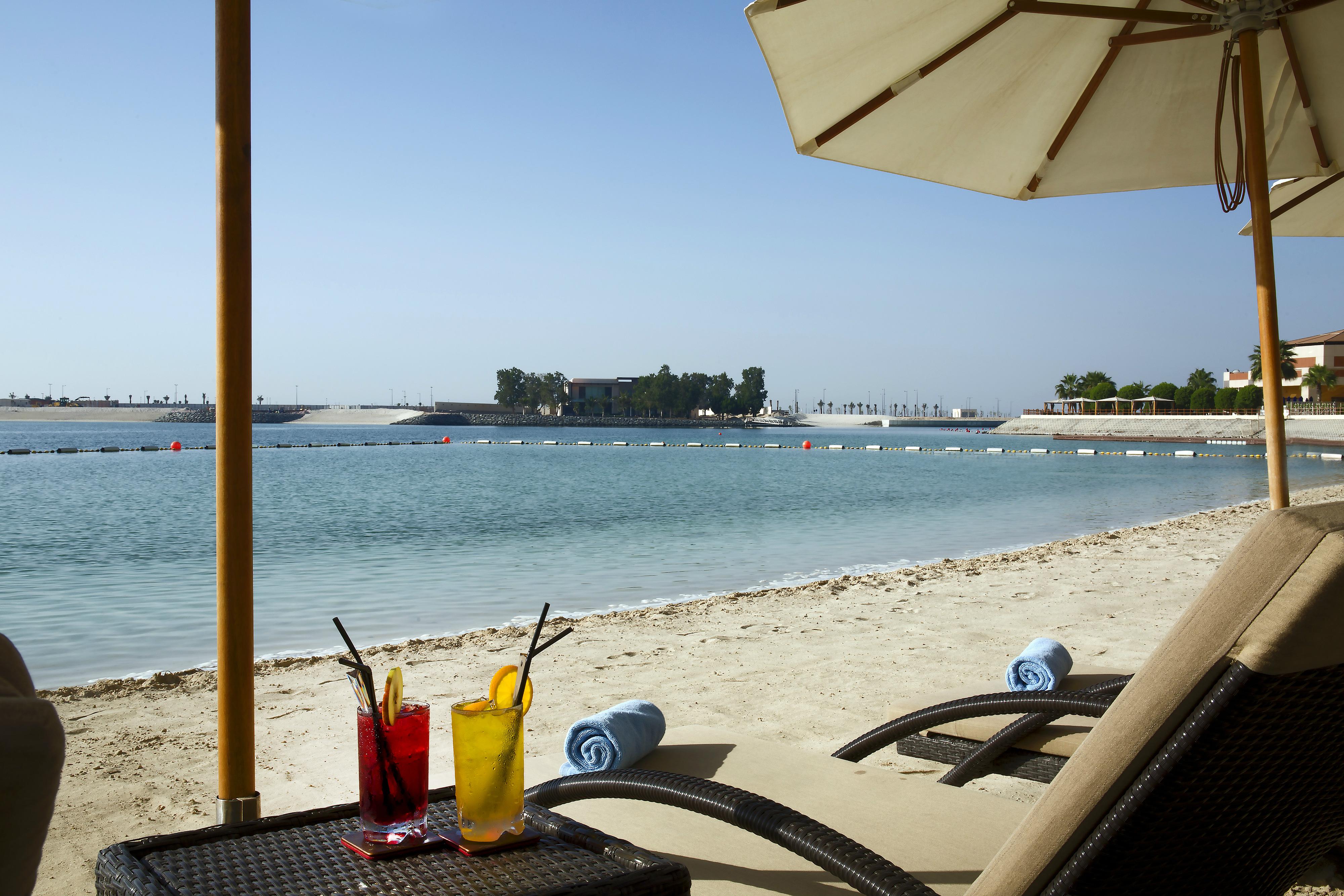 Bab Al Qasr Hotel Abu Dhabi Esterno foto Beach at Jumeirah Rotana