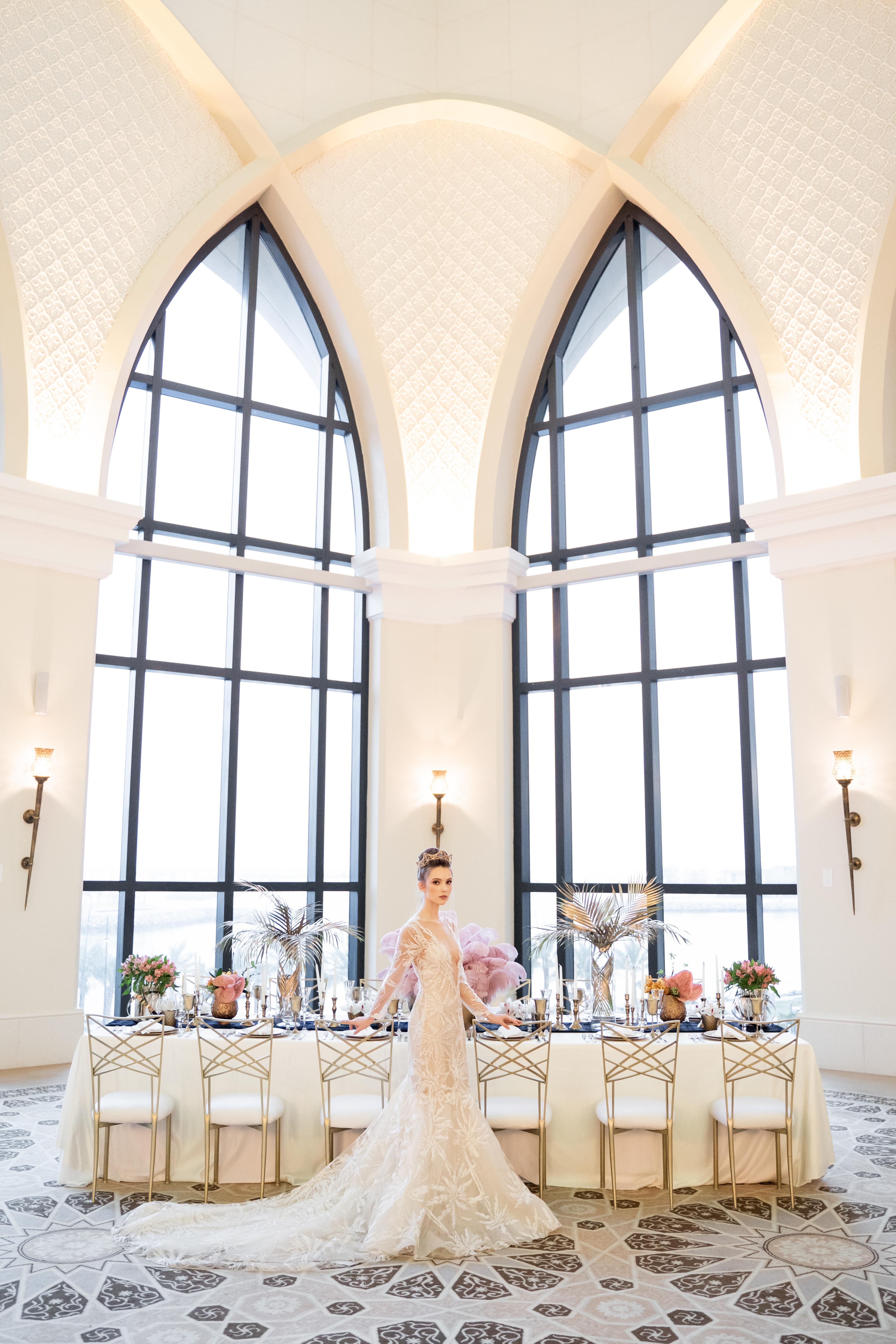 Bab Al Qasr Hotel Abu Dhabi Esterno foto The interior of the church