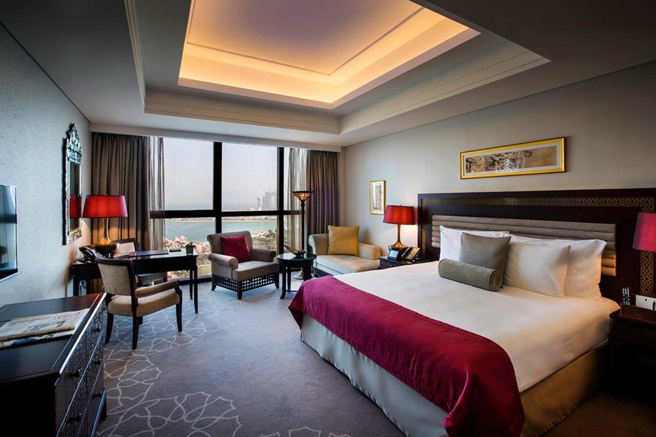 Bab Al Qasr Hotel Abu Dhabi Esterno foto Deluxe Room